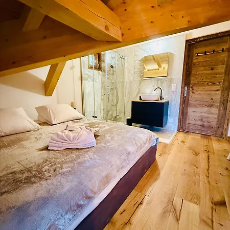Chalet Monarch - Les Carroz - Sauna, Spa & Vue Montagnes Chalet